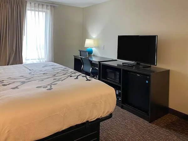 Sleep Inn & Suites - Coliseum Area 5
