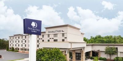 DoubleTree by Hilton Greensboro Airport