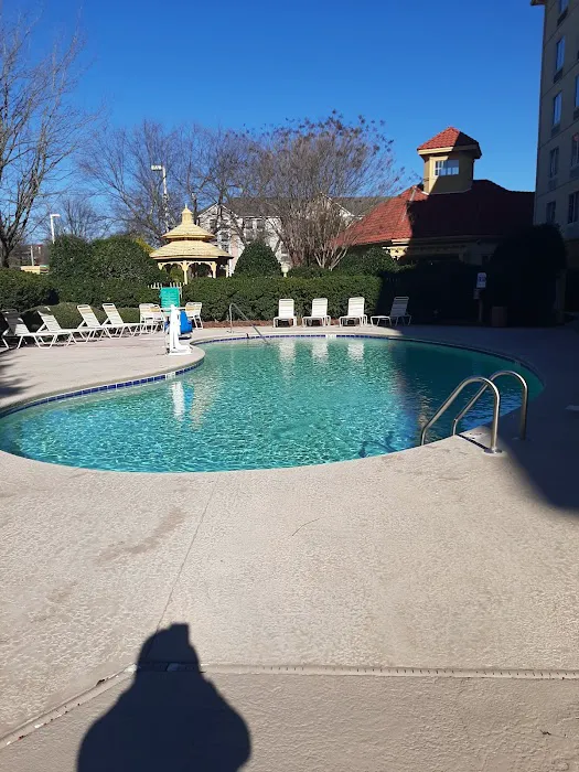 La Quinta Inn & Suites by Wyndham Greensboro NC 4