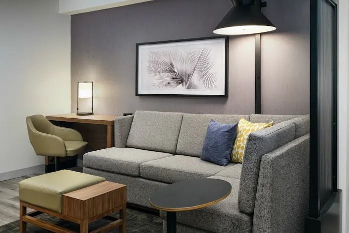 Hyatt Place Greensboro 4