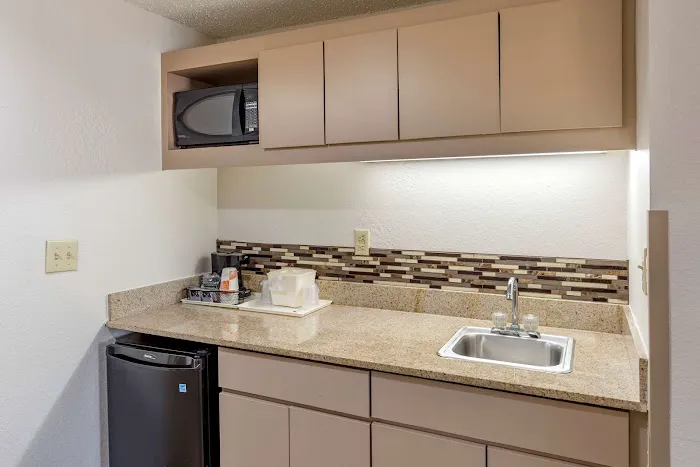 Comfort Inn Greensboro - Kernersville 4