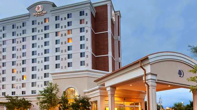 DoubleTree by Hilton Hotel Greensboro 4