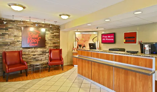 Red Roof Inn Greensboro Coliseum 4