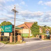 Quality Inn & Suites Coliseum ico