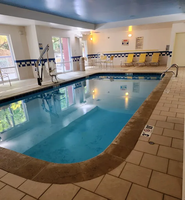 Fairfield Inn & Suites Greensboro Wendover 4