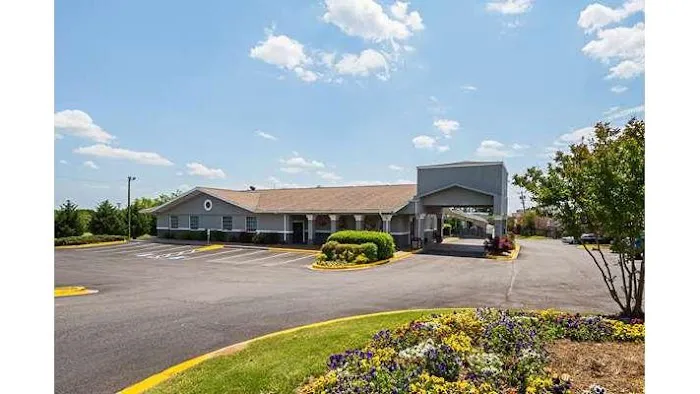 Quality Inn & Suites Greenville - Haywood Mall 4