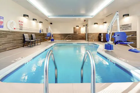 Fairfield Inn & Suites Asheville Tunnel Road 4