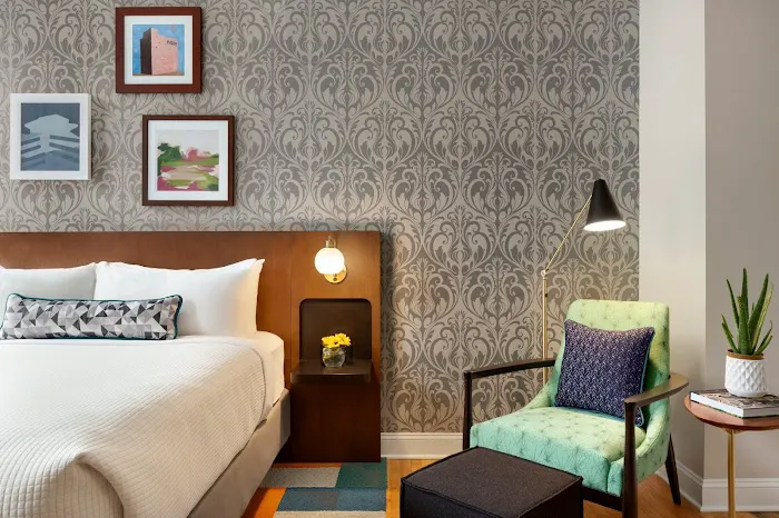 Hotel Indigo Winston-Salem Downtown, an IHG Hotel 5