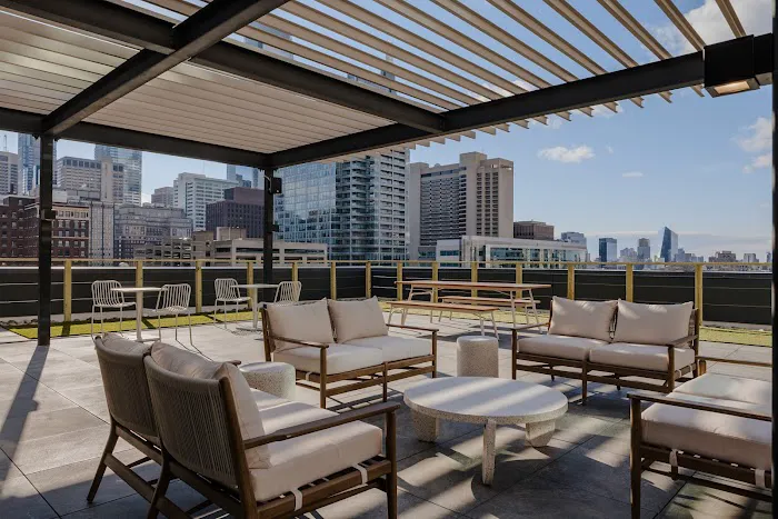 Sosuite at The Onyx - Museum District 5