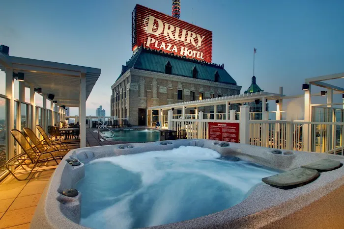 Drury Plaza Hotel San Antonio Riverwalk 5