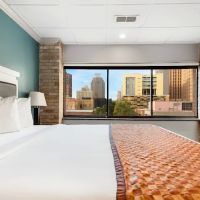 Riverwalk Plaza Hotel ico