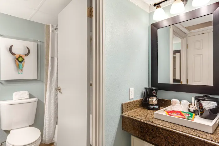 Riverwalk Plaza Hotel 5