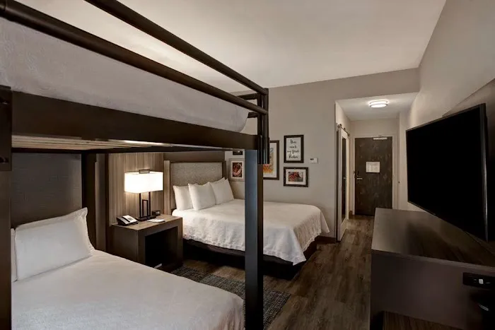 Hampton Inn & Suites San Antonio Riverwalk 5