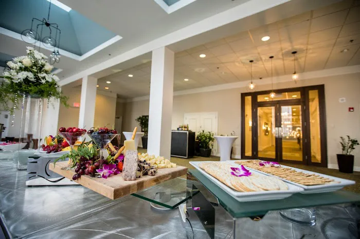 Holiday Inn San Antonio-Riverwalk, an IHG Hotel 5