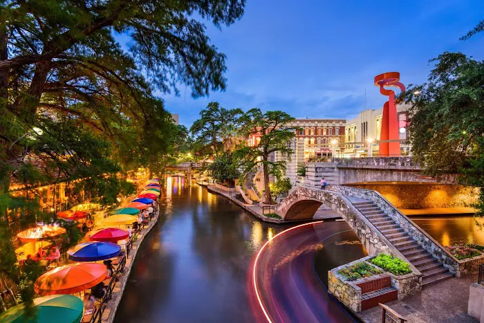 Holiday Inn Express San Antonio N-Riverwalk Area by IHG 5
