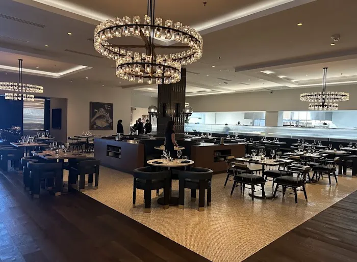 Hotel 4