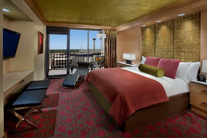 Hilton Palacio del Rio 5