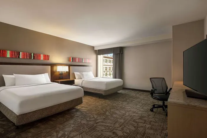 Hilton Garden Inn San Antonio Downtown Riverwalk 5