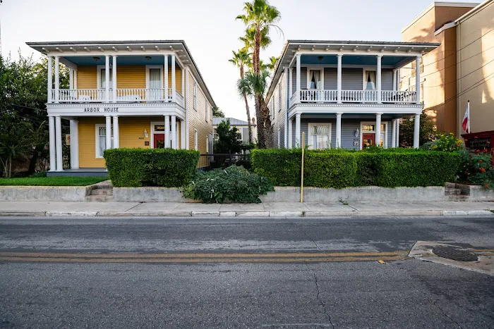 Arbor House Suites 5