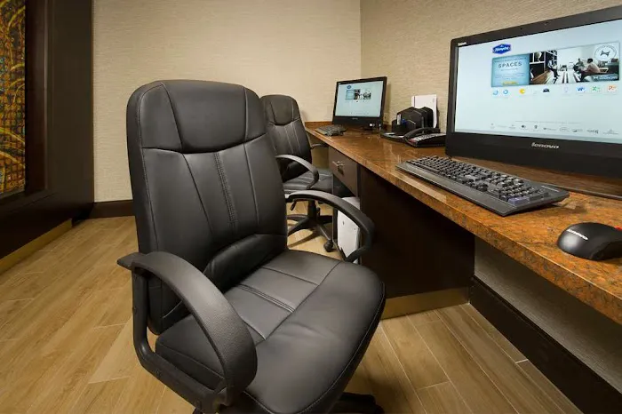 Hampton Inn & Suites San Antonio-Downtown/Market Square 5