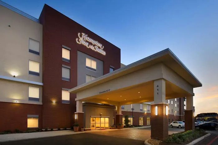 Hampton Inn & Suites San Antonio-Downtown/Market Square 5