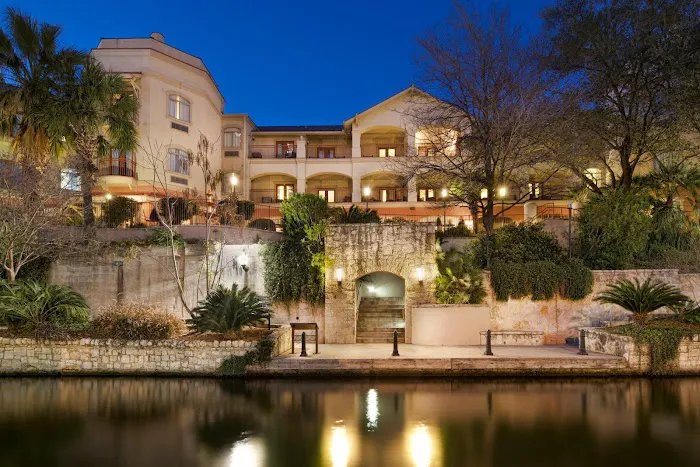 Hotel Indigo San Antonio-Riverwalk, an IHG Hotel 5