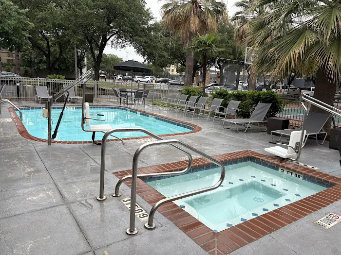 Residence Inn San Antonio Downtown/Market Square 5
