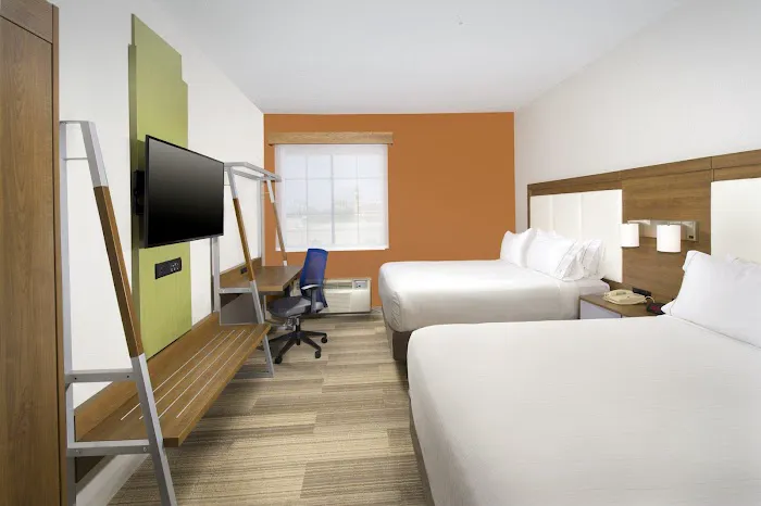 Holiday Inn Express & Suites San Antonio-Dtwn Market Area by IHG 5