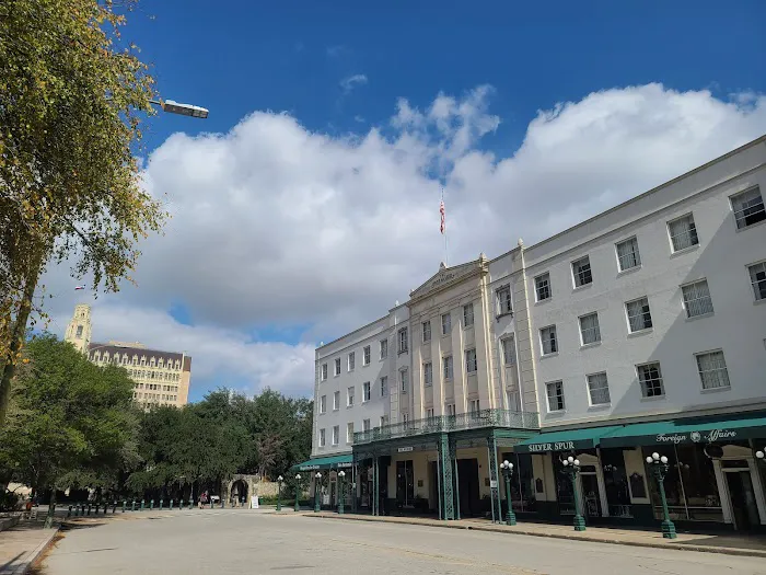 Menger Hotel 5