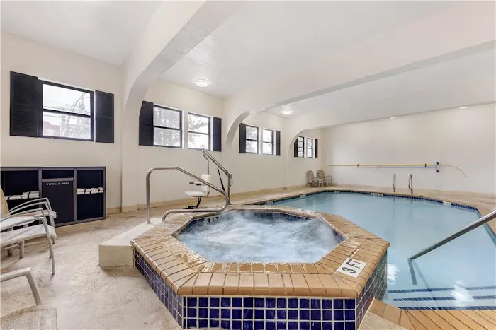Best Western Alamo Suites 5