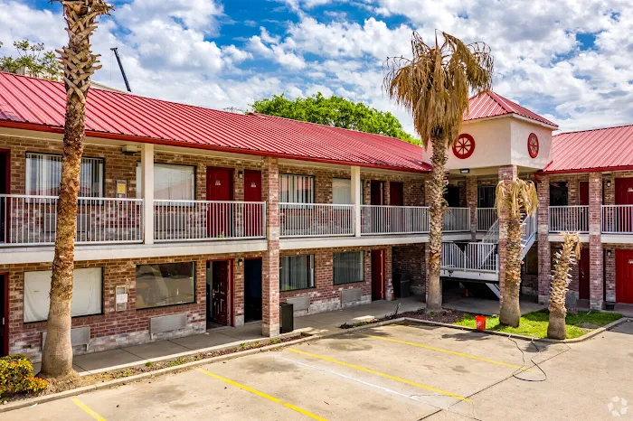Econo Lodge Inn & Suites Downtown San Antonio 5