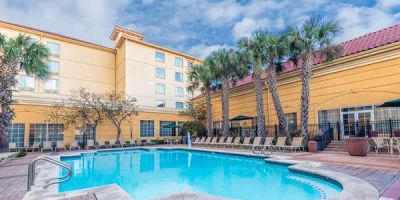 La Quinta Inn & Suites by Wyndham San Antonio Riverwalk