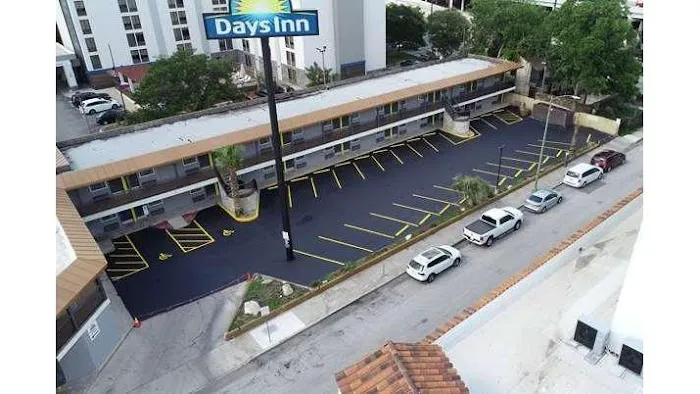 Days Inn by Wyndham San Antonio Alamo/Riverwalk 5
