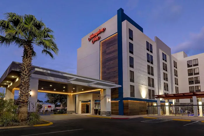 Hampton Inn San Antonio-Downtown (River Walk) 5