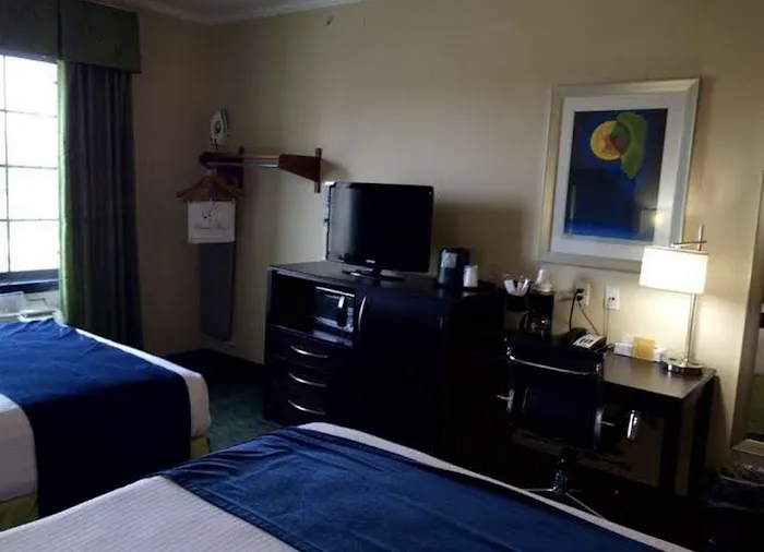 City View Inn & Suites 5
