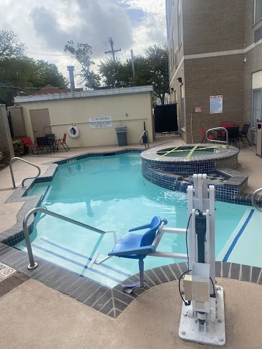 Holiday Inn Express & Suites San Antonio Rivercenter Area by IHG 5