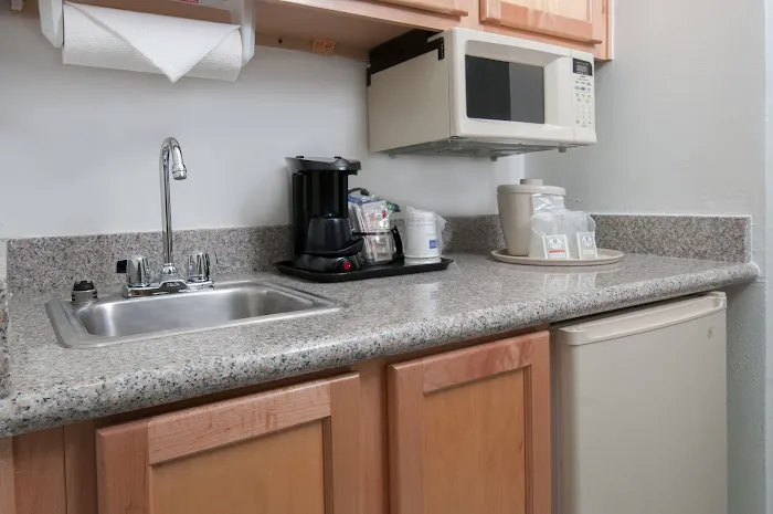Holiday Inn Express & Suites San Antonio Rivercenter Area by IHG 5