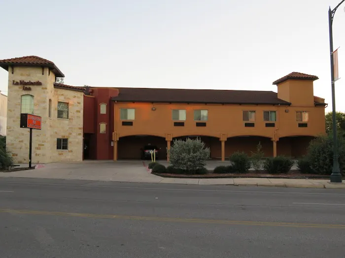 La Hacienda Inn Alamdome/Riverwalk 5