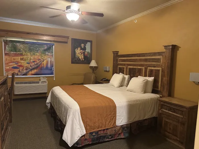 La Hacienda Inn Alamdome/Riverwalk 5