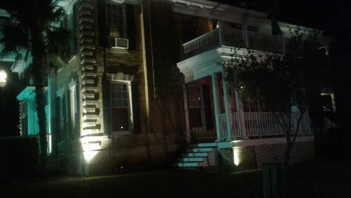 A Victorian Lady Inn 5