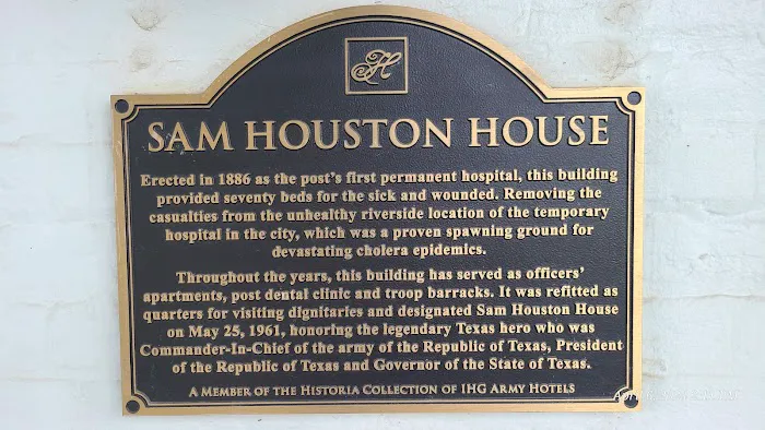 Sam Houston House 5