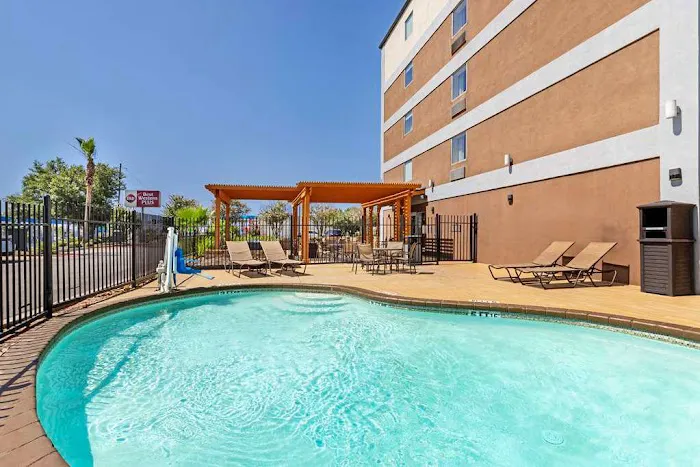 Best Western Plus Downtown North 5