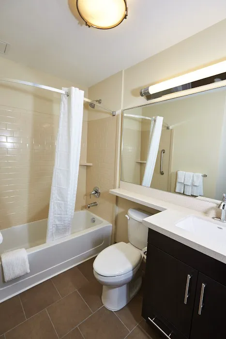 Candlewood Suites Building 2426 5