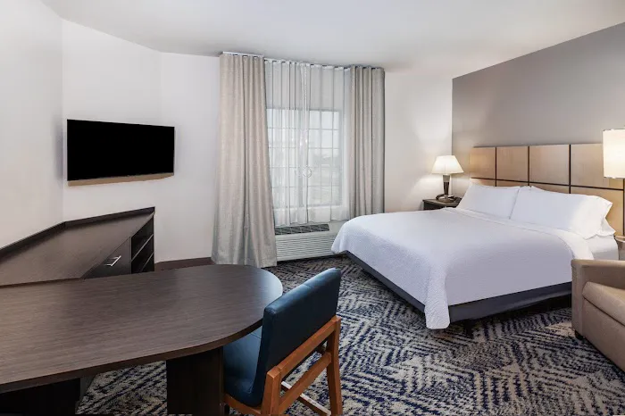 Candlewood Suites Building 2426 5
