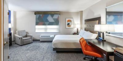 Holiday Inn Express Building 592