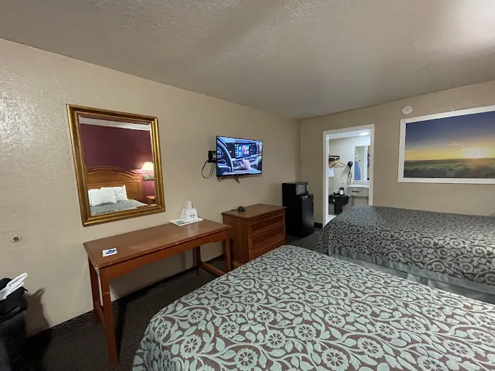 Days Inn by Wyndham San Antonio Splashtown/ATT Center 5