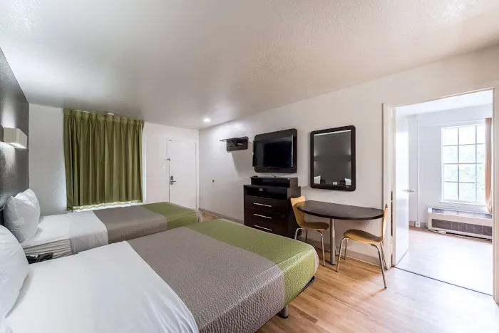Studio 6 San Antonio, TX - Fort Sam Houston Area 5