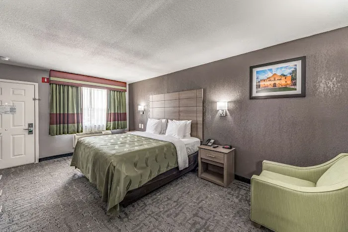 Quality Inn I-10 East near Frost Bank Center 5