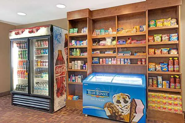 Super 8 by Wyndham San Antonio Downtown NE 5