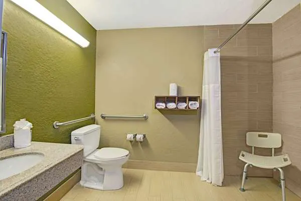 Super 8 by Wyndham San Antonio Downtown NE 5